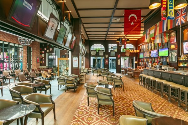 Titanic Deluxe Golf Belek - Irish Bar
