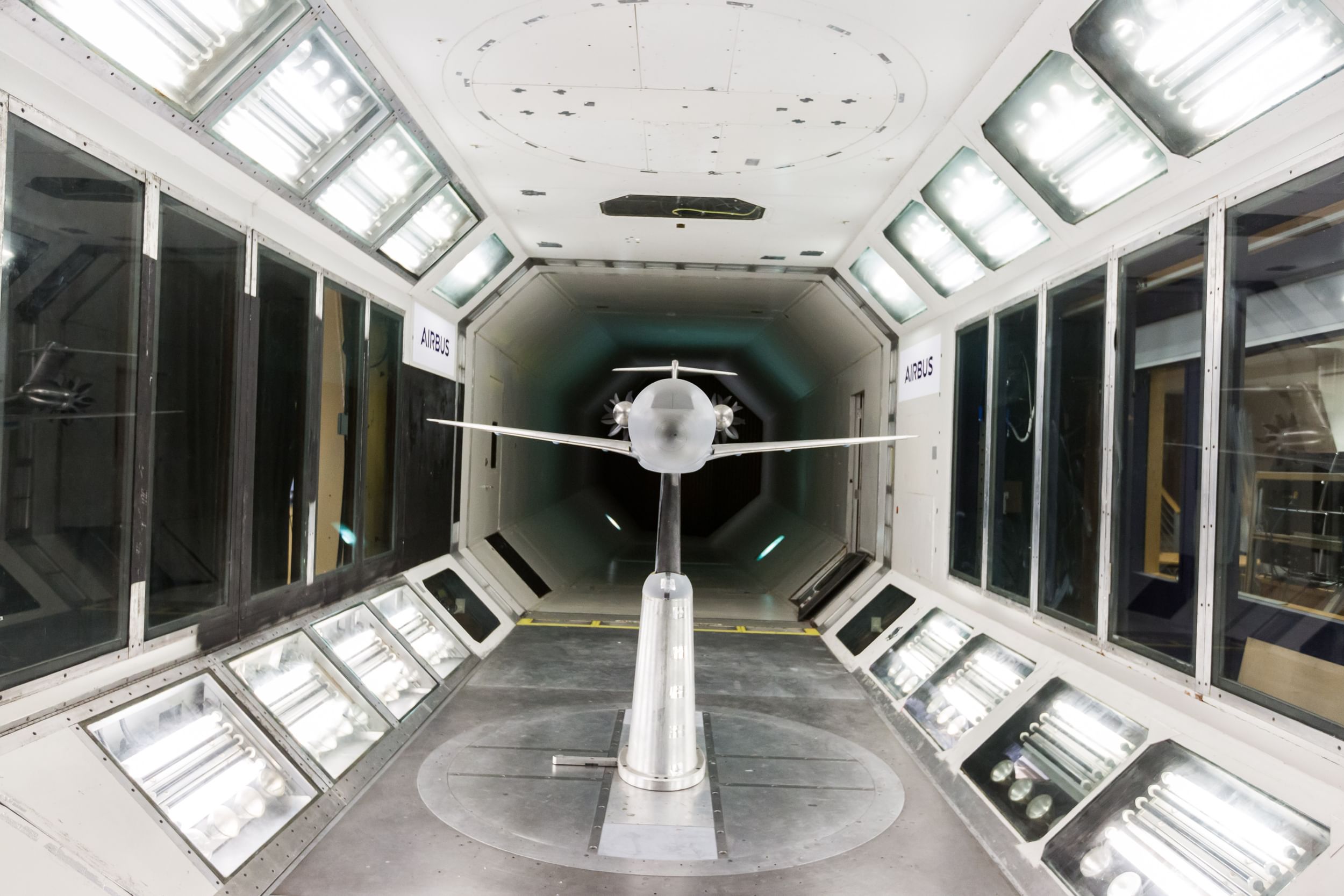 Airbus wind tunnel 