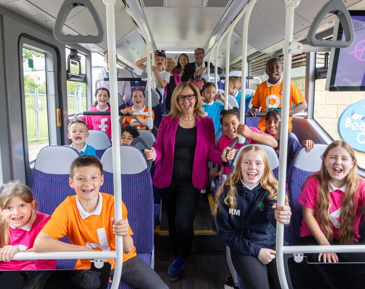 Mayor and children celebrate Kids go Free