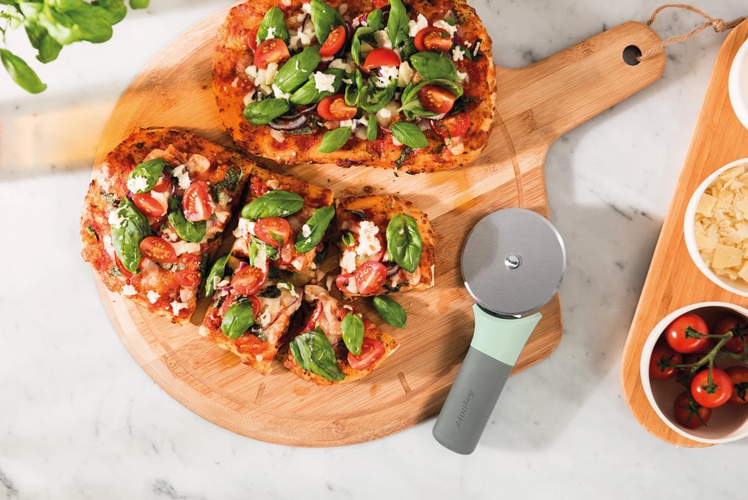 Pizza cutter Balance