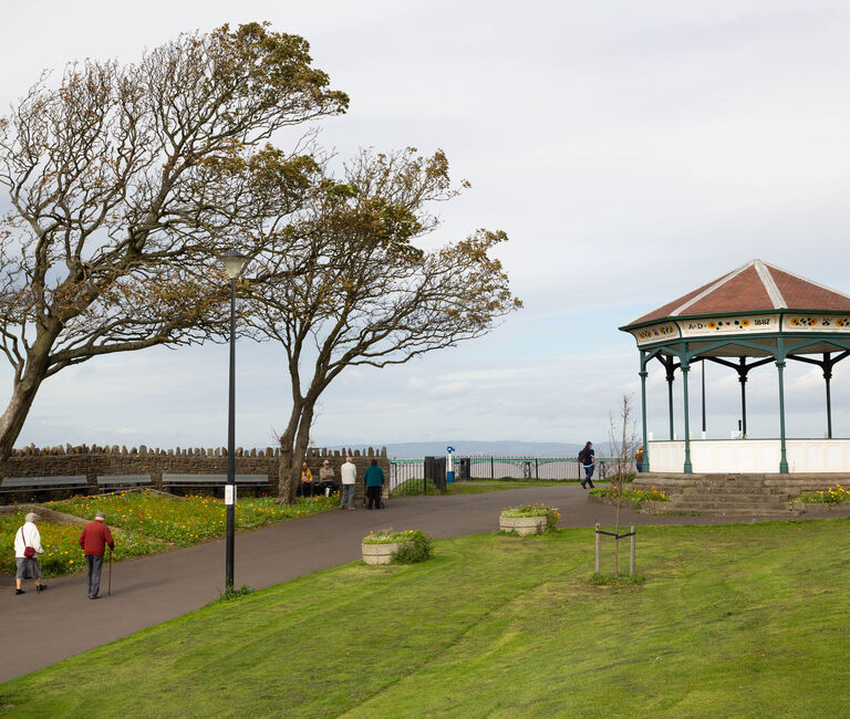 Clevedon pier walkers
