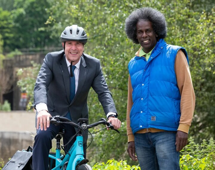 Photo of Mayor Dan Norris on a bike in Bath