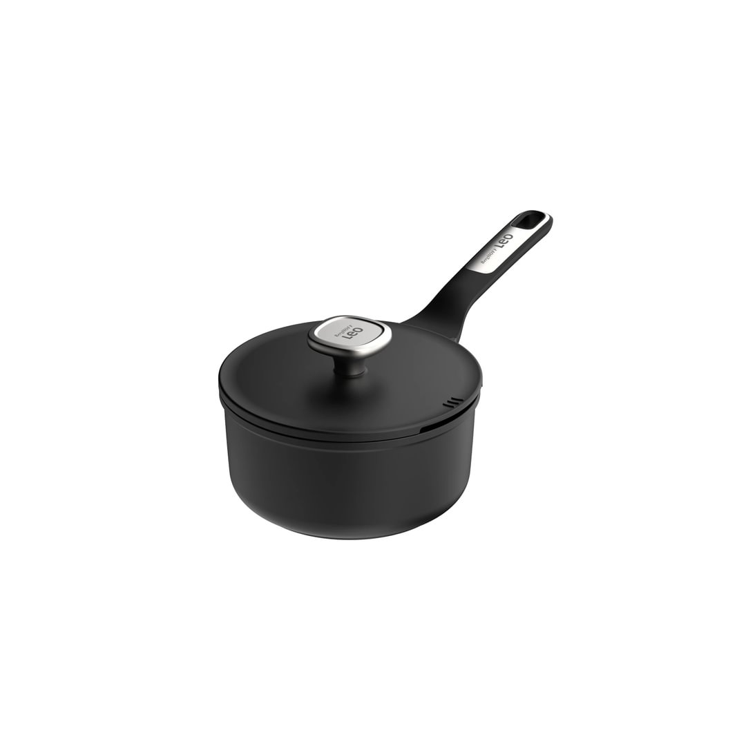 Covered saucepan non-stick  Phantom 18cm