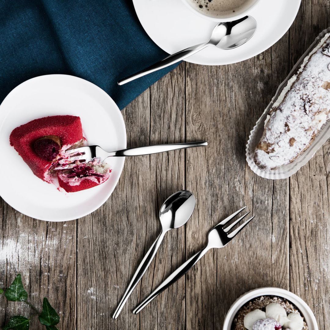 30-pc flatware set Finesse