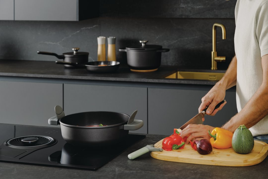 Covered 2-handle sauté pan Phantom 28cm